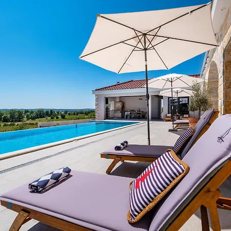 Awesome In With Sauna Vikendica Kakma