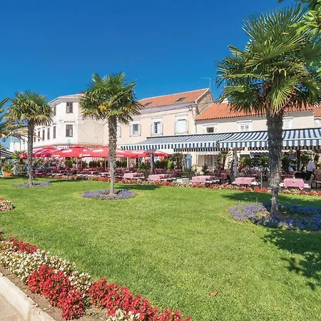 Awesome In With Sauna Vikendica