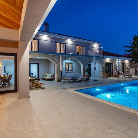 Awesome In With Sauna Kakma